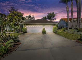 10955 Orchard View Ln, Riverside, CA 92503