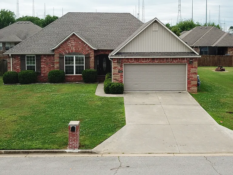 508 Torrington Way — Photo 5