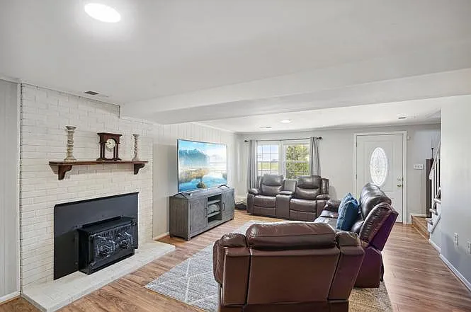 13908 Mattapony Dr — Photo 3
