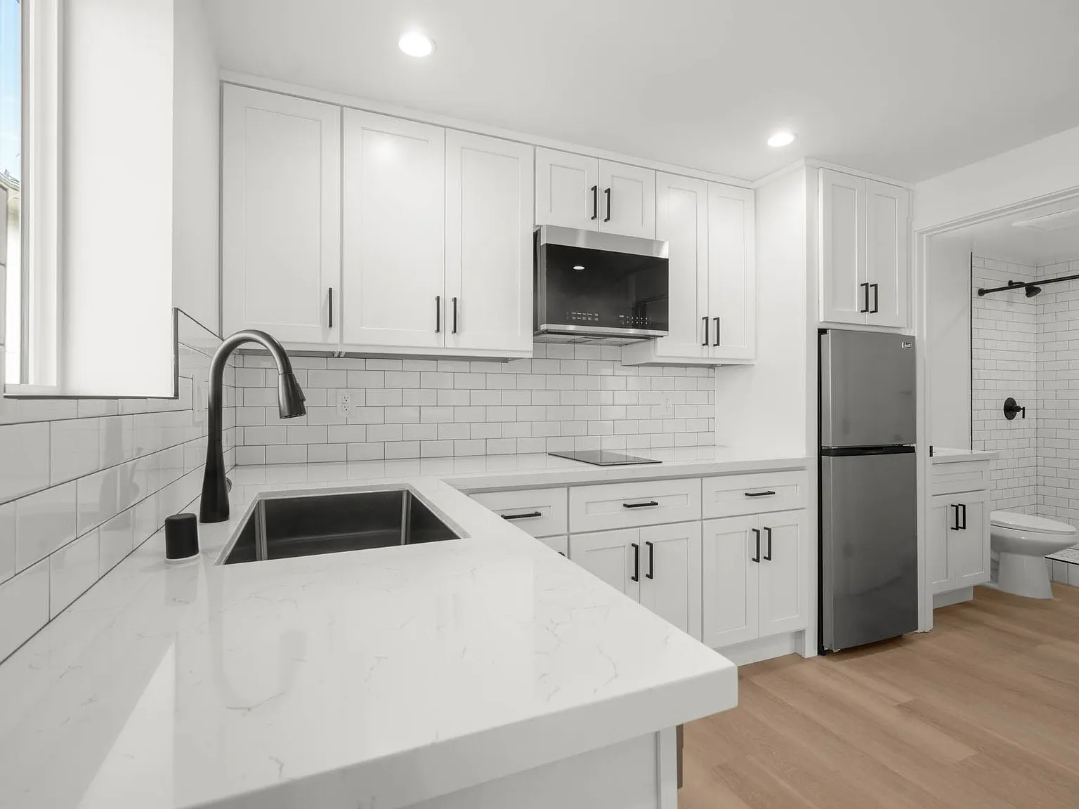 1 bed, 400 sqft, $1,595 — Photo 4