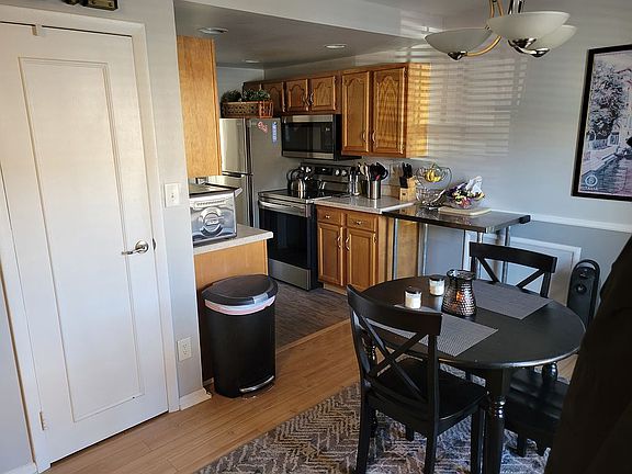 3rd image of 2543 Scioto View Ln