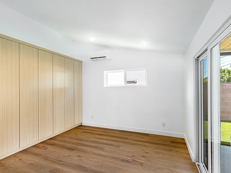 23021 Covello St — Photo 6
