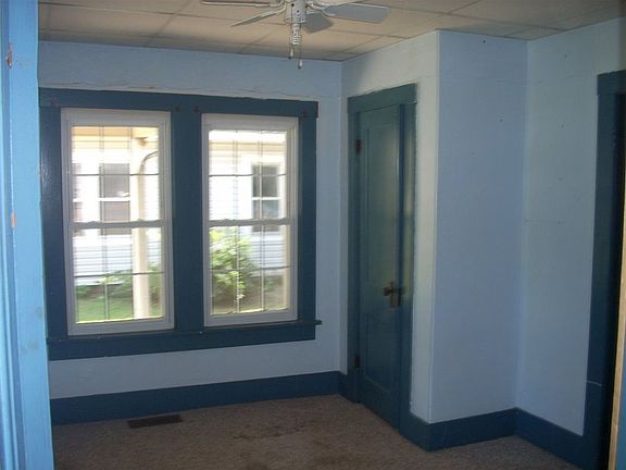5th image of 600 N Lake St