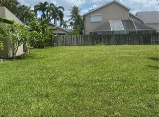 3710 Weymouth CIR, NAPLES, FL 34112