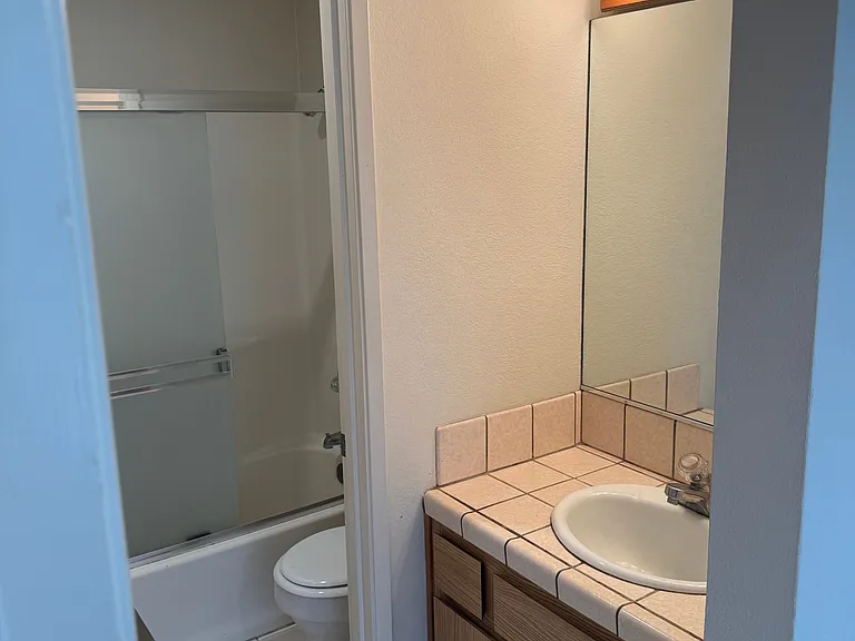 504 McClellan Ave #5 — Photo 33