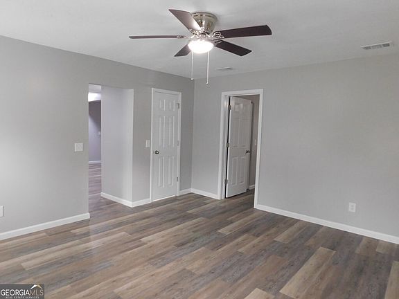 3rd image of 177 W Brazell St