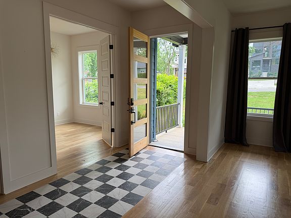 3rd image of 2323 Carter Ave #A