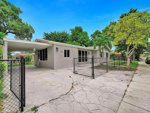 4th image of 1400 NW 9th Ave #1400