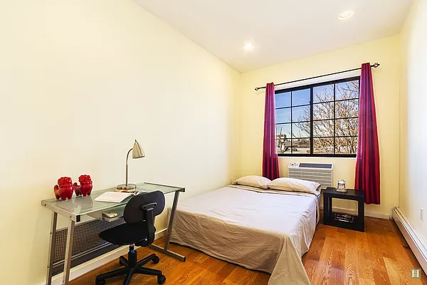 Rented by Taylor Made Brokerage, Inc | media 2