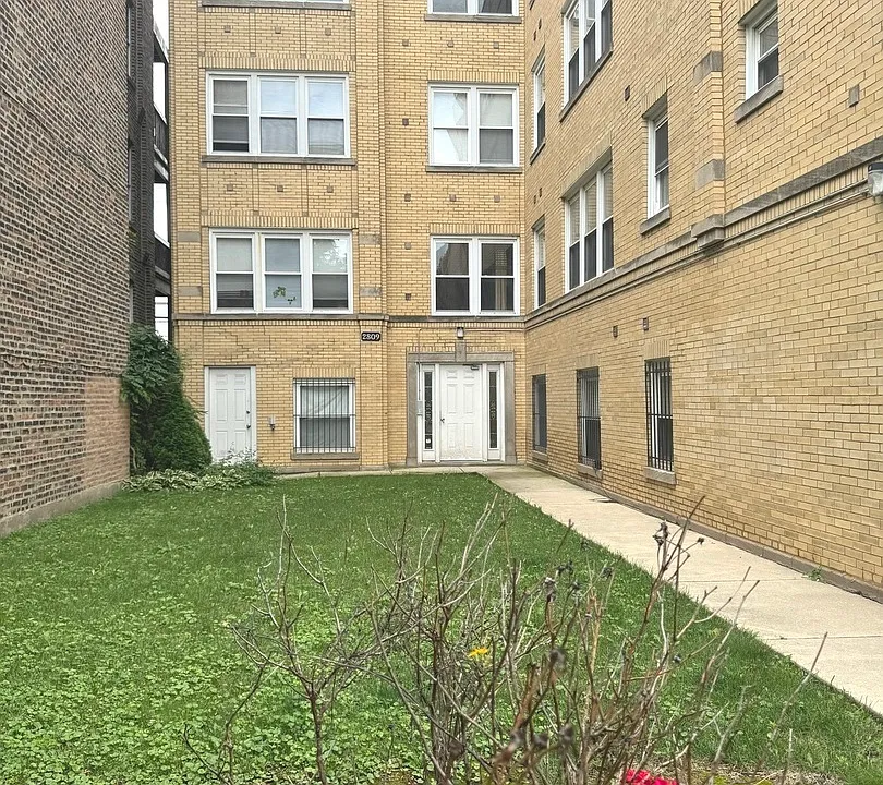 2809 W Washington Blvd #203