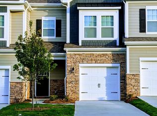 4923 Harris Woods Blvd, Charlotte, NC 28269