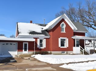 121 N 5th St, Osage, IA 50461