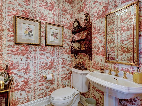 Powder room