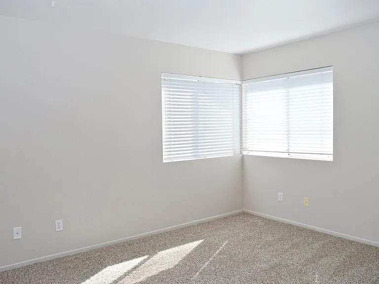 2413 N Summit Circle Gln — Photo 18