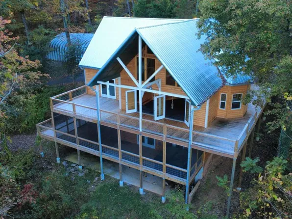 236 Grace Dr, Blue Ridge, GA 30513