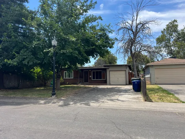 130 Santiago Ave, Sacramento, CA 95815