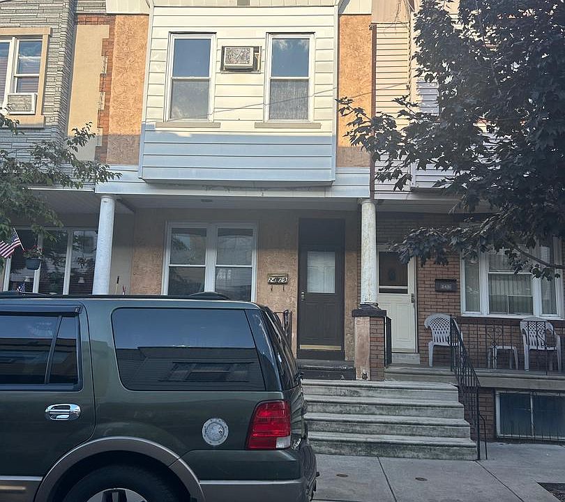 1st image of 2429 S Lawrence St