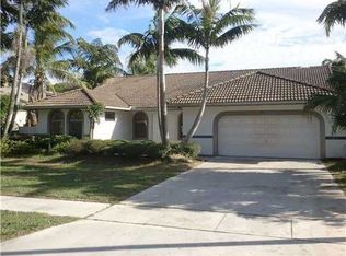 818 Bailey St, Boca Raton, FL 33487