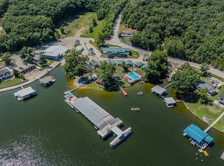 1062 Susan Rd, Lake Ozark, MO 65049