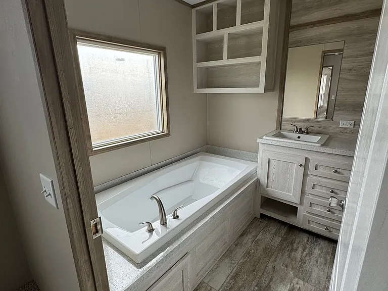 Woodlake Estates (TX) — Photo 14