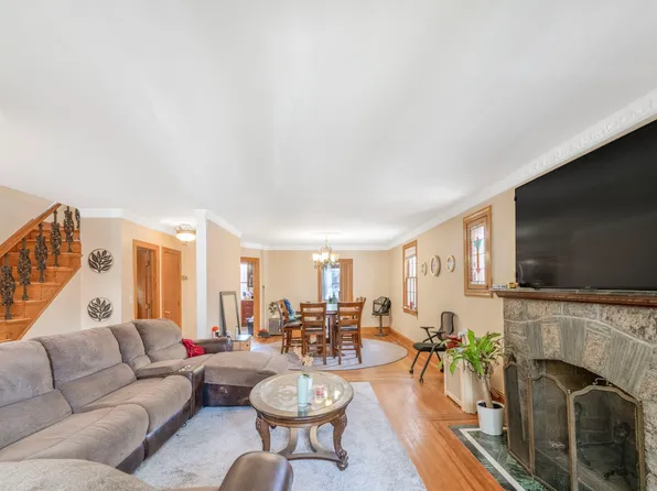 63-24 Alderton Street image 6 of 25