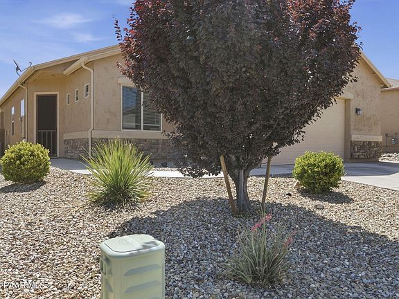 3rd image of 5841 N Thornberry Dr
