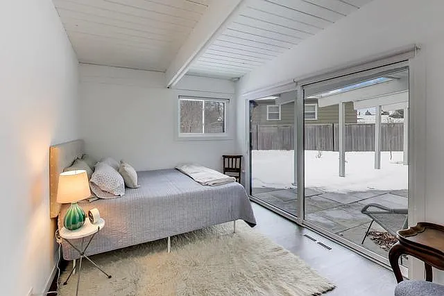 2649 Crawford Ave — Photo 28