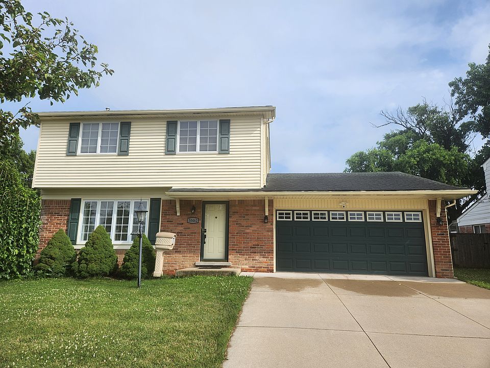 1st image of 30462 Westmore Dr