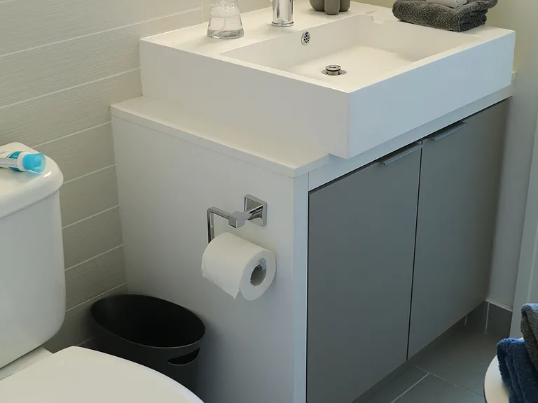 5 Hanna Ave #709 — Photo 9