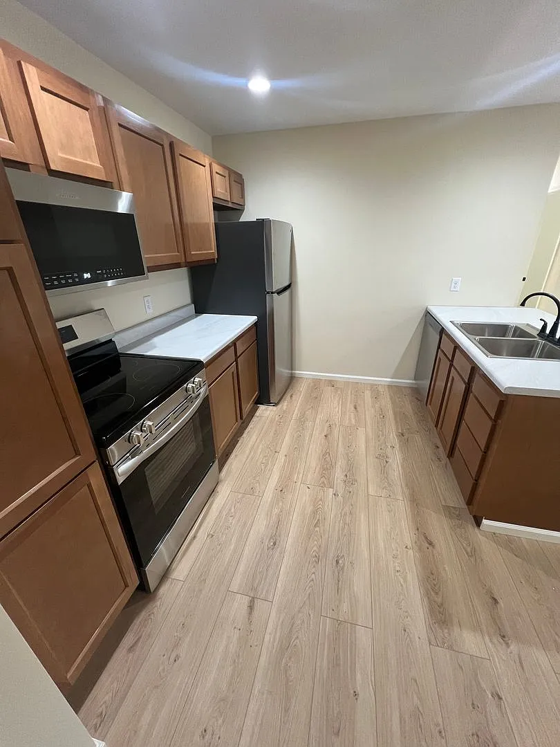 Northern Place Apartments 4 — Photo 3
