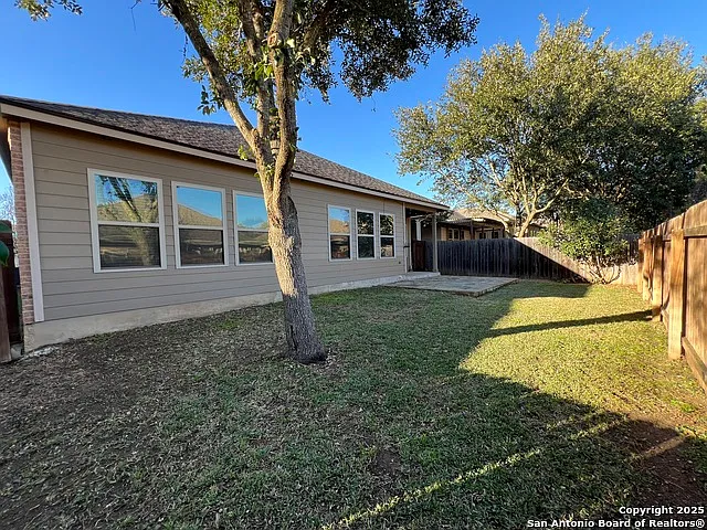 121 Krieg Dr — Photo 25