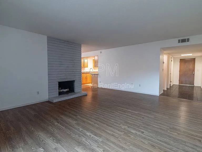 5530 Sandpiper Ct — Photo 6