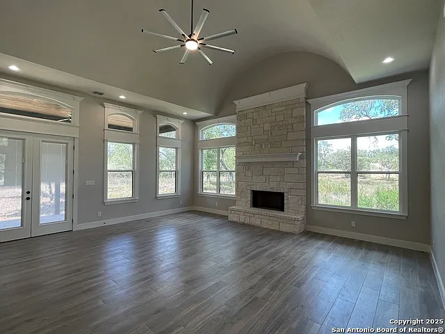 399 Bauer Ln — Photo 8