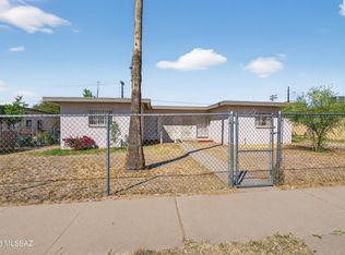 2835 E Proctor Vis, Tucson, AZ 85713