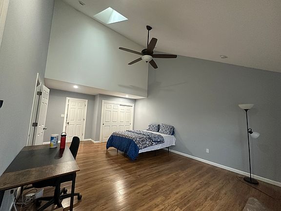 4th image of 19 Burnham Ct #19