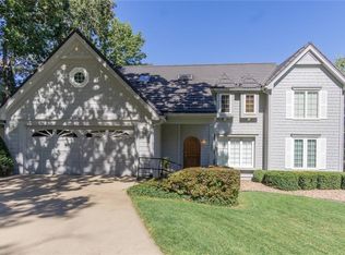 106 NE Edgewater Dr, Lees Summit, MO 64064