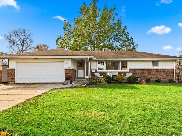 6909 N Patricia Ln, Peoria, IL 61614