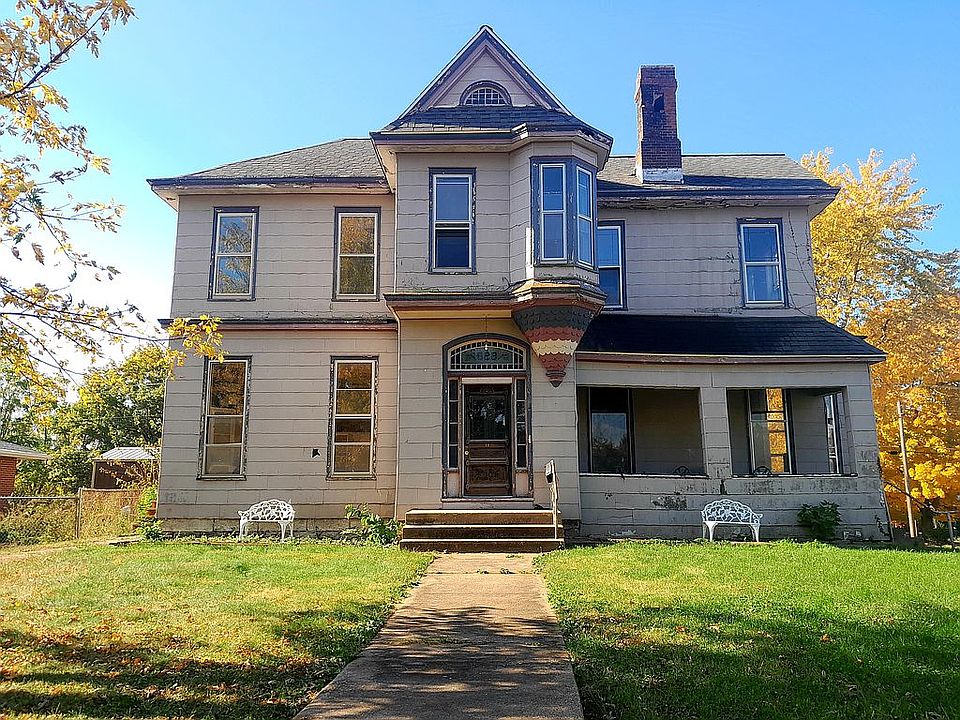 1st image of 628 Franklin St