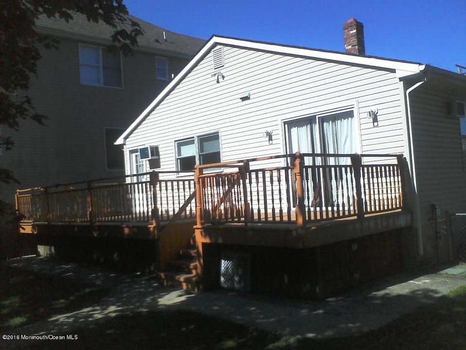 2nd image of 399 Warren Ave