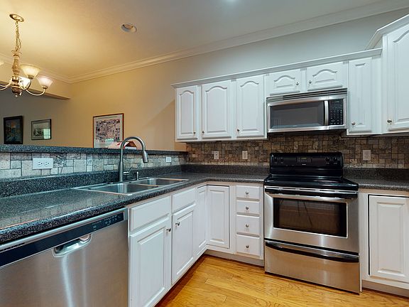 2nd image of 8623 Ashbourne Way