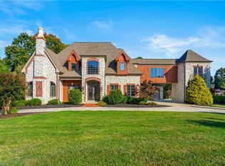 204 Asbury Dr, Kernersville, NC 27284