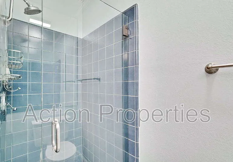 432 High St #101 — Photo 12