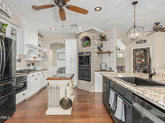 5th image of 2207 W CALLE DEL SOL --