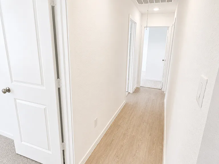 738 Thea Mdws — Photo 12