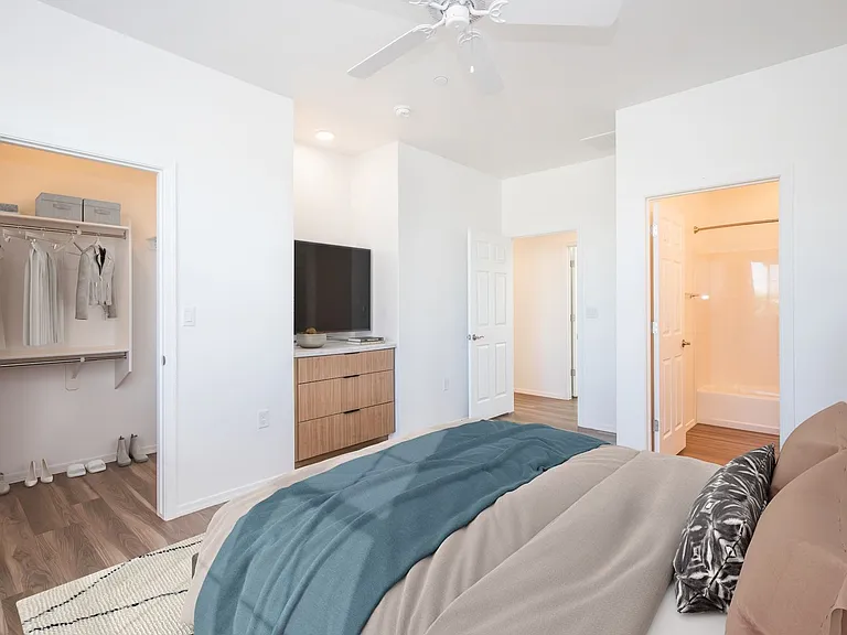 San Junipero Townhomes — Photo 32