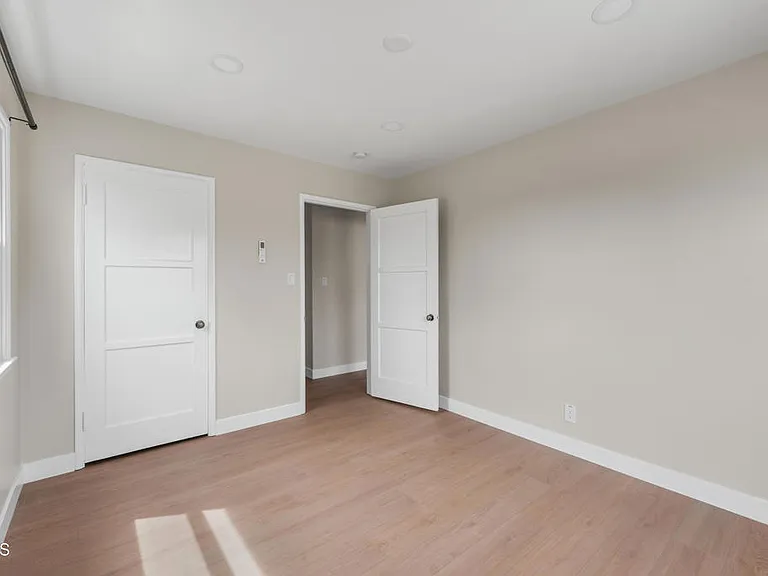 3103 N Olive Ave — Photo 12