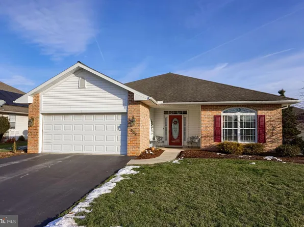 562 Blossom Trl, Mount Joy, PA 17552