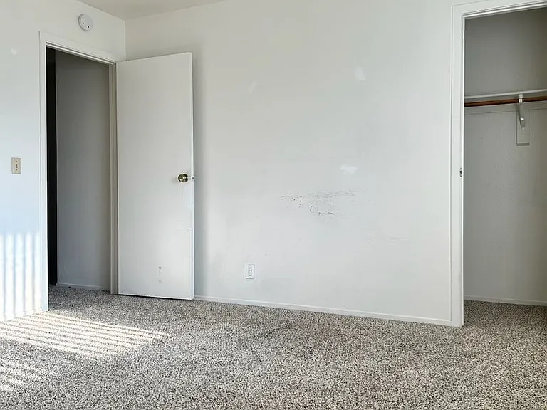 1017 Perdew Ave — Photo 11