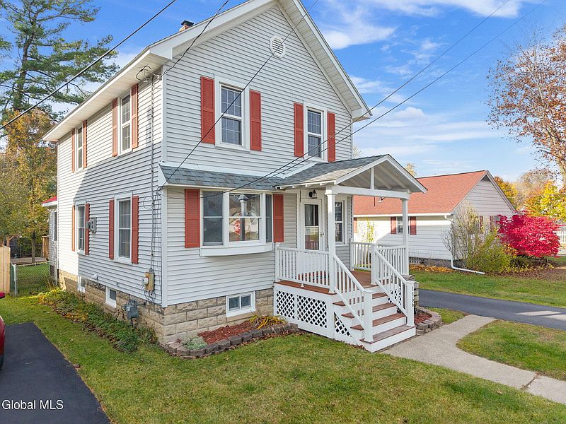 2nd image of 1356 Regal Avenue