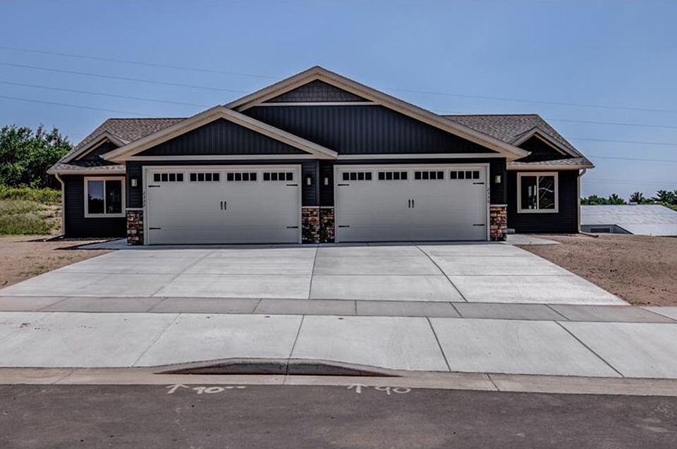 1st image of 2376 NE Sugar Maple Road